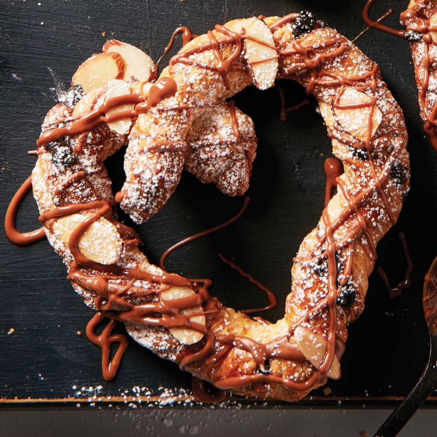 Chocolate Almond Pretzel